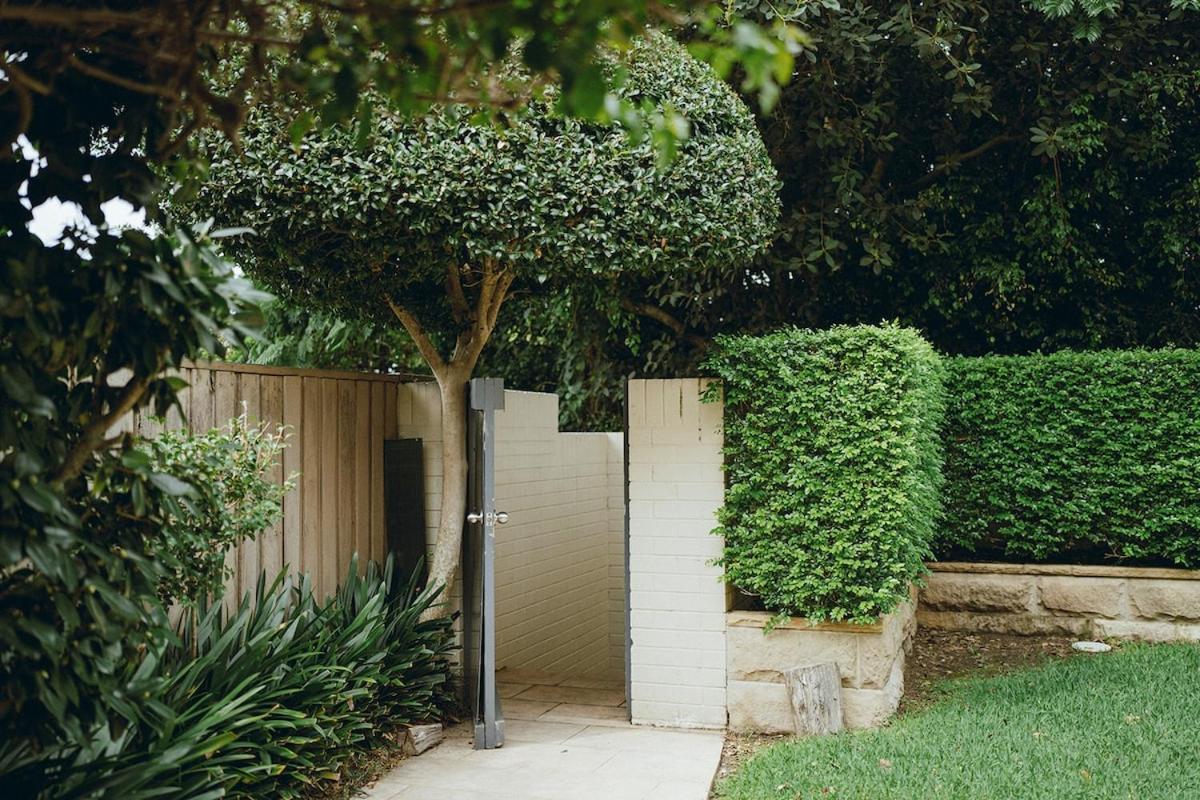 Leafy Oasis Steps To Ferry & Harbour Apartment Sydney